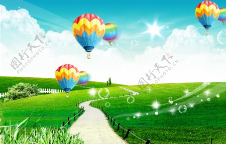 彩色热气球晴朗草地梦幻