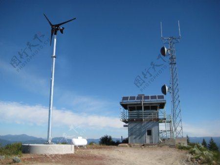 风力发电机基站图片