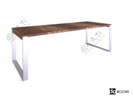 实木桌面和金属支架表