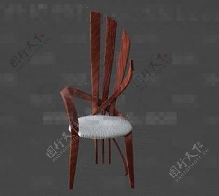 独特的木制圆垫椅