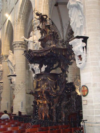 欧美风情比利时教堂雕塑