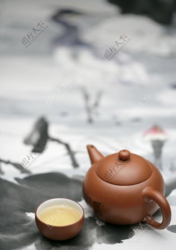 禅风茶趣茶壶茶杯中国水墨画图片