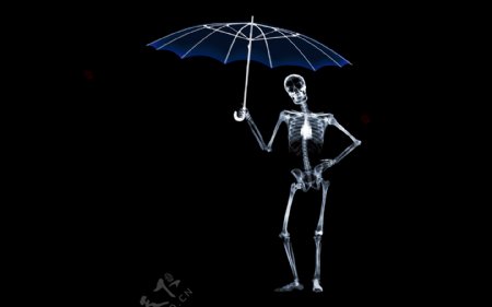 黑色背景骷髅惬意打伞