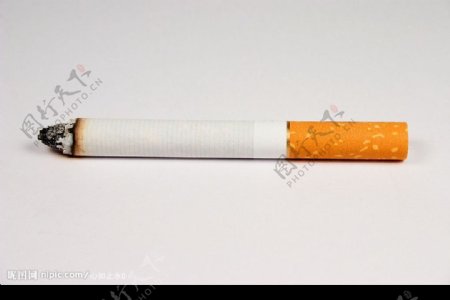 香烟迷绕香烟图片