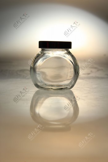 单个玻璃罐图片