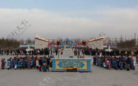 蒙古族圣火祭司图片