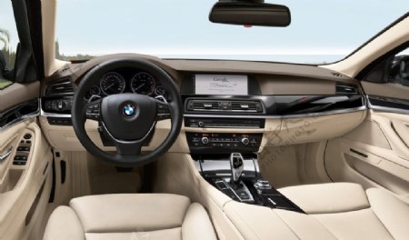 BMW5系旅行轿车图片