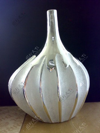 蒜型花瓶图片