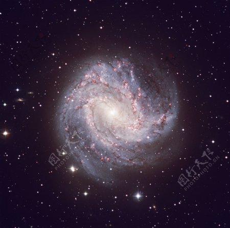M83红宝石星系或南风车星系图片