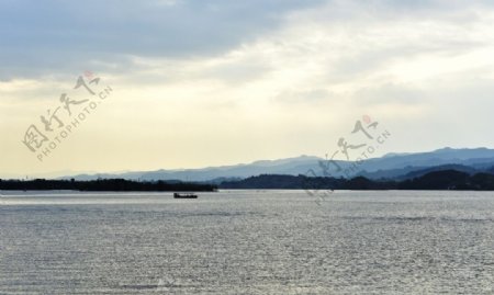 三岔湖风光图片
