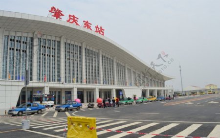 肇庆东高铁站图片
