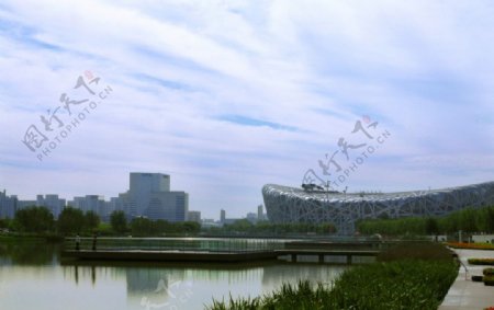 远望奥林匹克的鸟巢体育馆图片