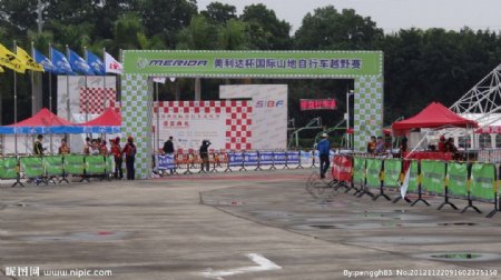 第五届深圳国际自行车嘉年华赛场图片