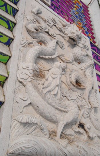 北辰山石雕龙图片