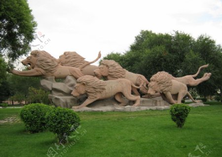 群狮雕塑图片