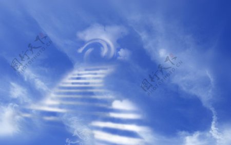 通往天空的云中楼梯图片