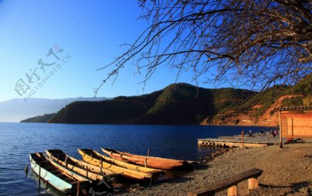 泸沽湖湖景图片
