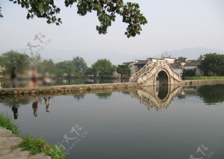 宏村明清古桥图片