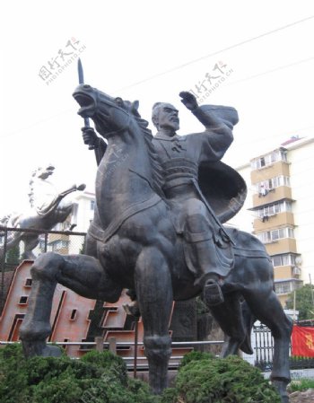 孙权骑马雕像图片