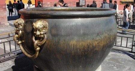 故宫救火铜缸图片