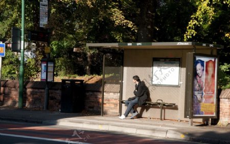 公车站图片