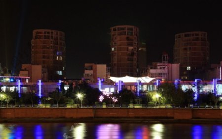 河东夜景图片