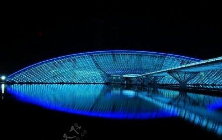 天津博物馆夜景图片
