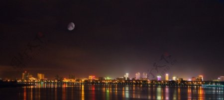 汉中桥北广场夜景图片