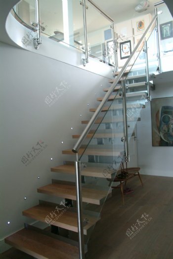 楼梯玻璃扶手图片