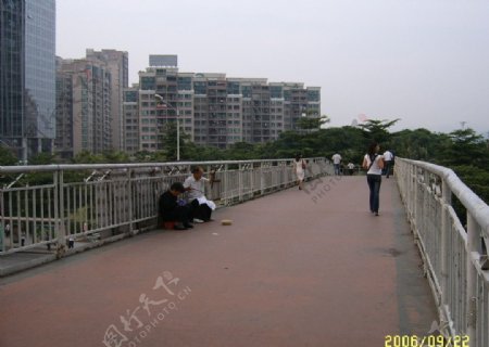 城市风景天桥图片