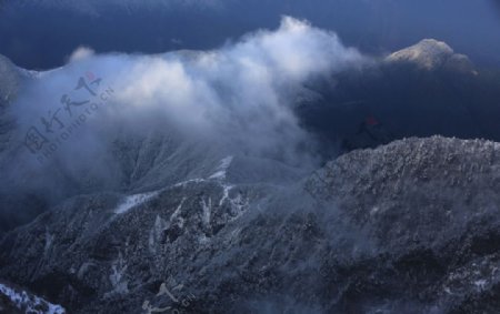 牛背山图片