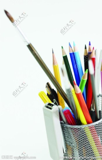 铅笔笔筒图片