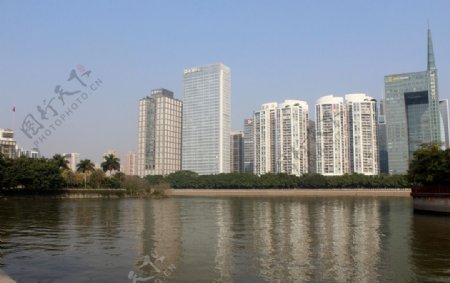 珠江沿岸高楼图片