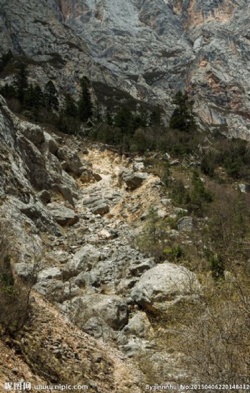 深山峡谷图片