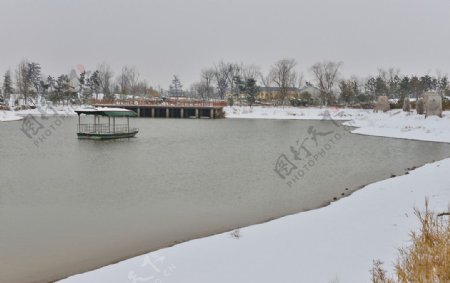 沂河雪景图片