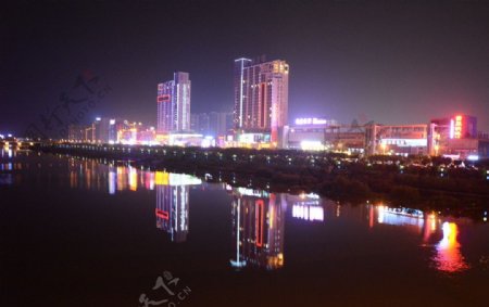 美丽繁华的赣州城图片