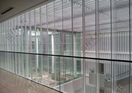 上海浦东图书馆隔墙图片