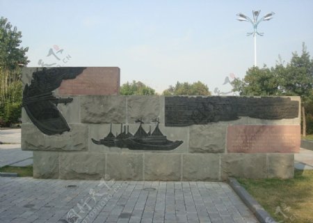 汉口江滩雕塑图片