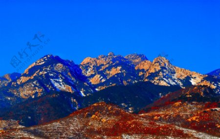 泰山雪景图片