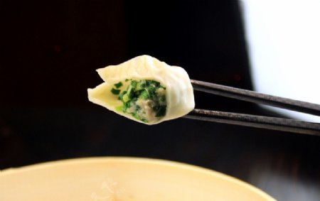 荠菜蒸饺图片