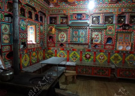 藏族寨子图片