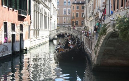 威尼斯水城悠闲摄影图片