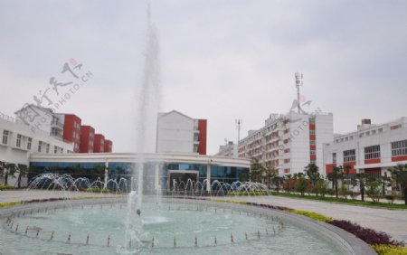 工业园喷泉广场图片