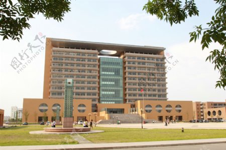 东营职业学院主体大楼图片