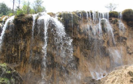 九寨沟山水瀑布图片