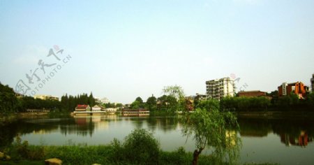 湘潭雨湖公园景色秀美图片
