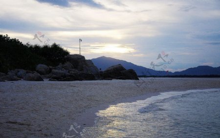 海南蜈支洲岛沙滩黄昏图片