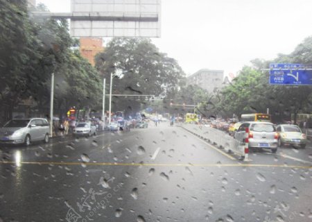 广州雨季图片