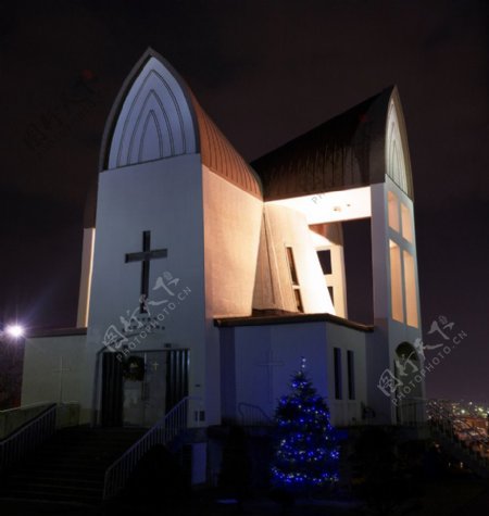 夜晚的圣约翰教堂图片