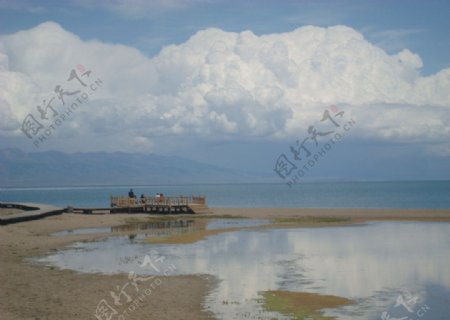 青海湖沿岸图片